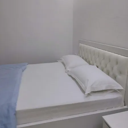 Spacious Near The Saranda