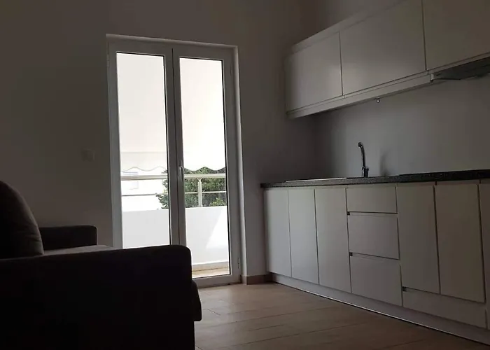 Spacious Near The * Sarandë