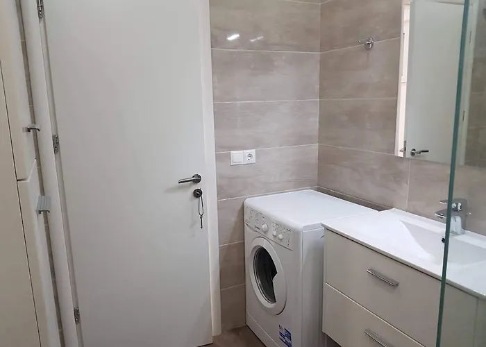 公寓 Spacious Near The